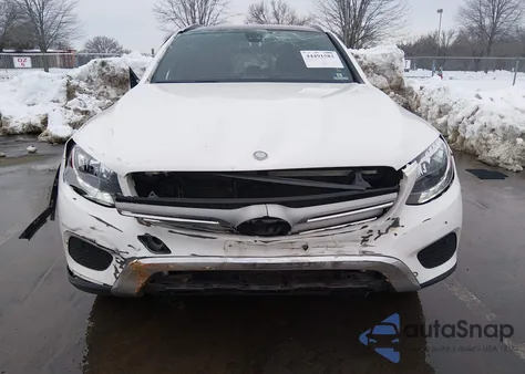 2017 Mercedes-Benz Glc 300 4Matic z USA, uszkodzony, nr VIN WDC0G4KB3HV003503